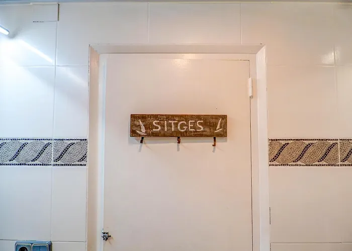 The Holi By Hello Homes *