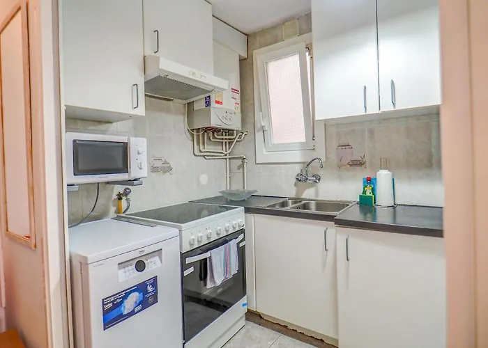 The Holi By Hello Homes 锡切斯