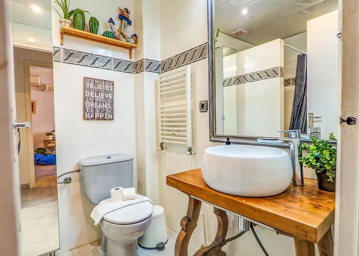 The Holi By Hello Homes *